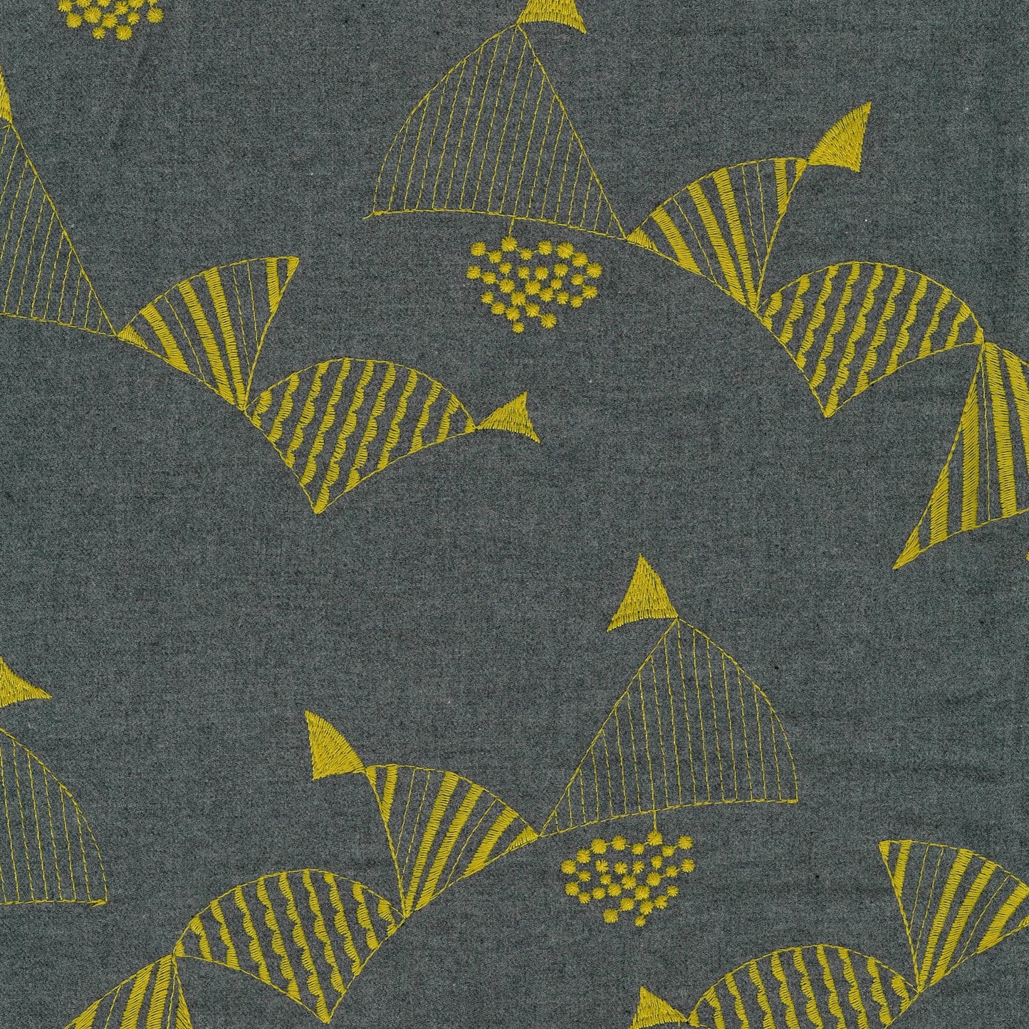 echino Embroidery Garland Light Brushed Viera EKX-98080-81