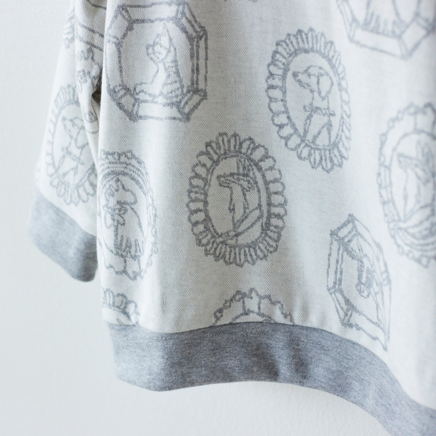 HAyU fabric Flame Animals Knit Jacquard EGX-7711-2