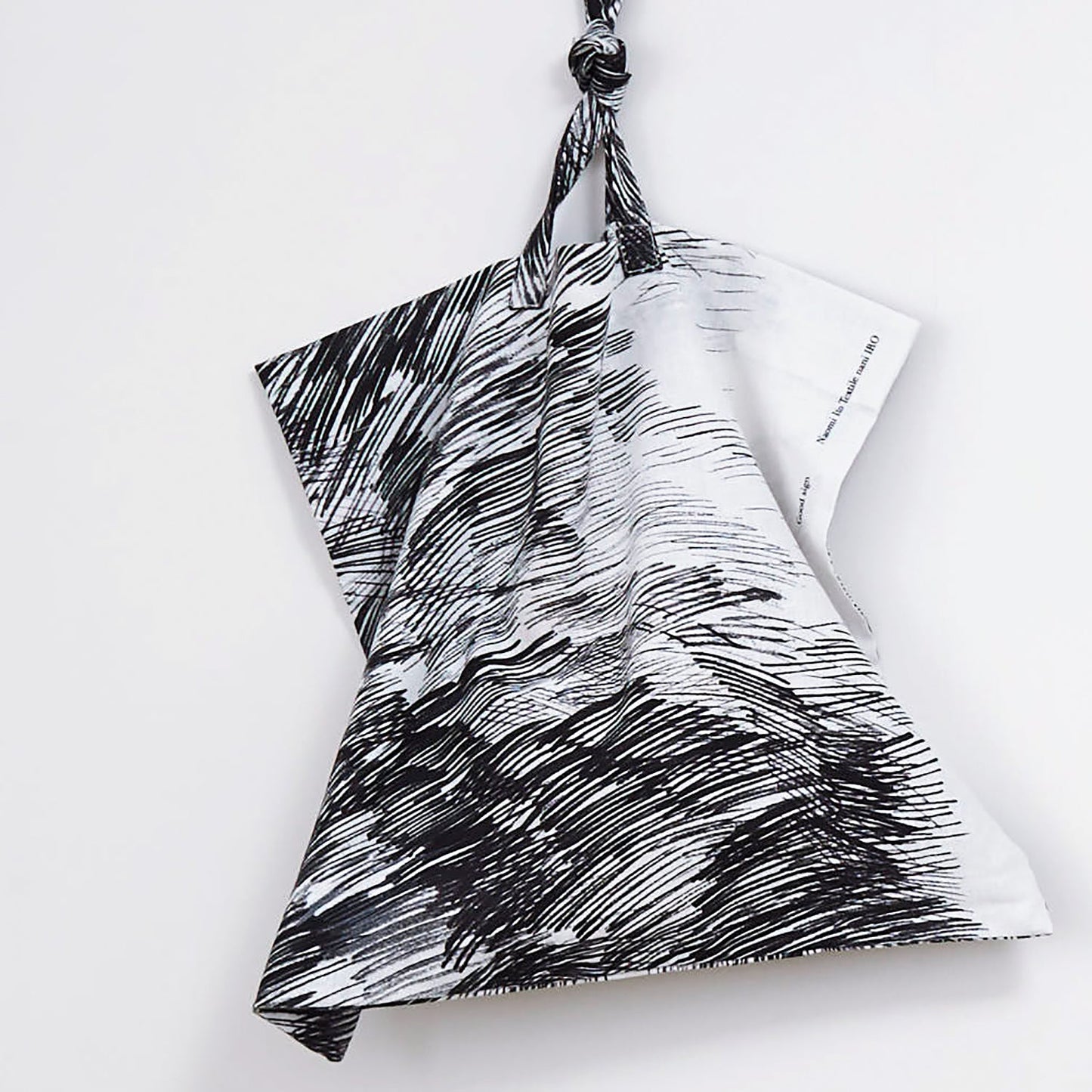 nani IRO “Good Sign EMuslin, Sheeting