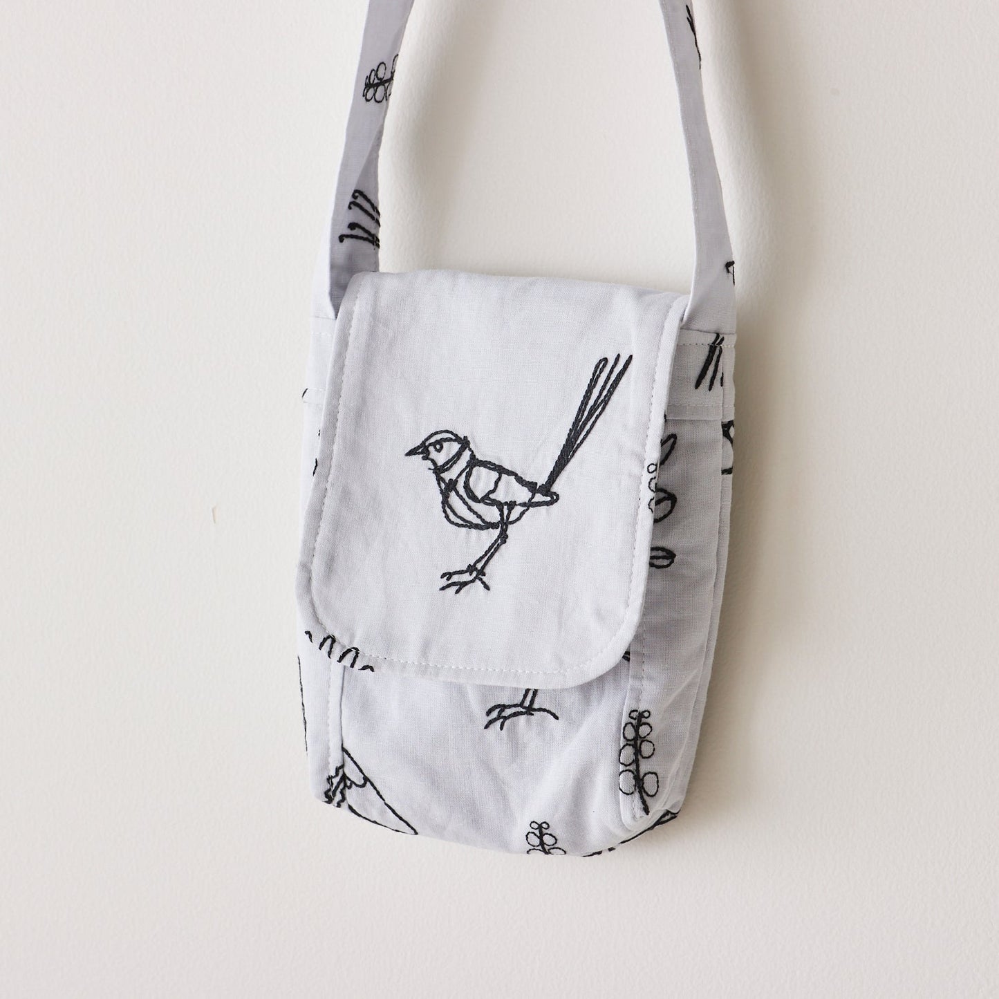 +HAyU fabric Bird Embroidered Cotton Linen Sheeting