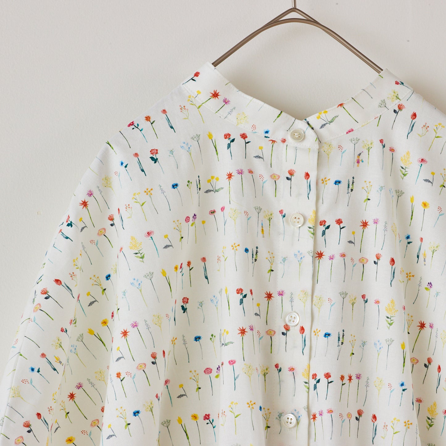 Paper Message “Flowers in the City” Muslin, Sheeting