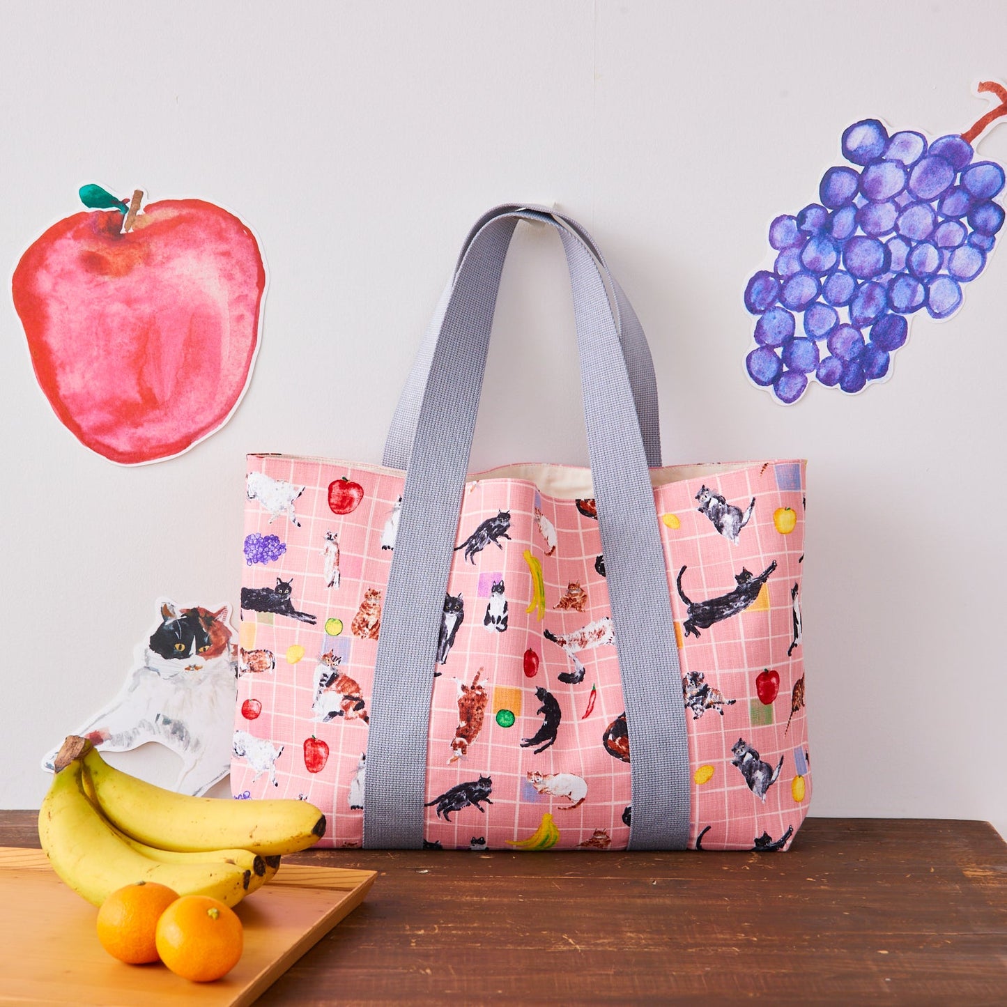 Paper message Cat & Table Fruit Lightweight Canvas