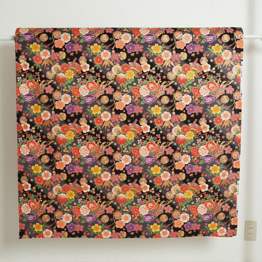 Flowering Chrysanthemum and Fan Traditional Japanese Cotton Sheeting 1600-62