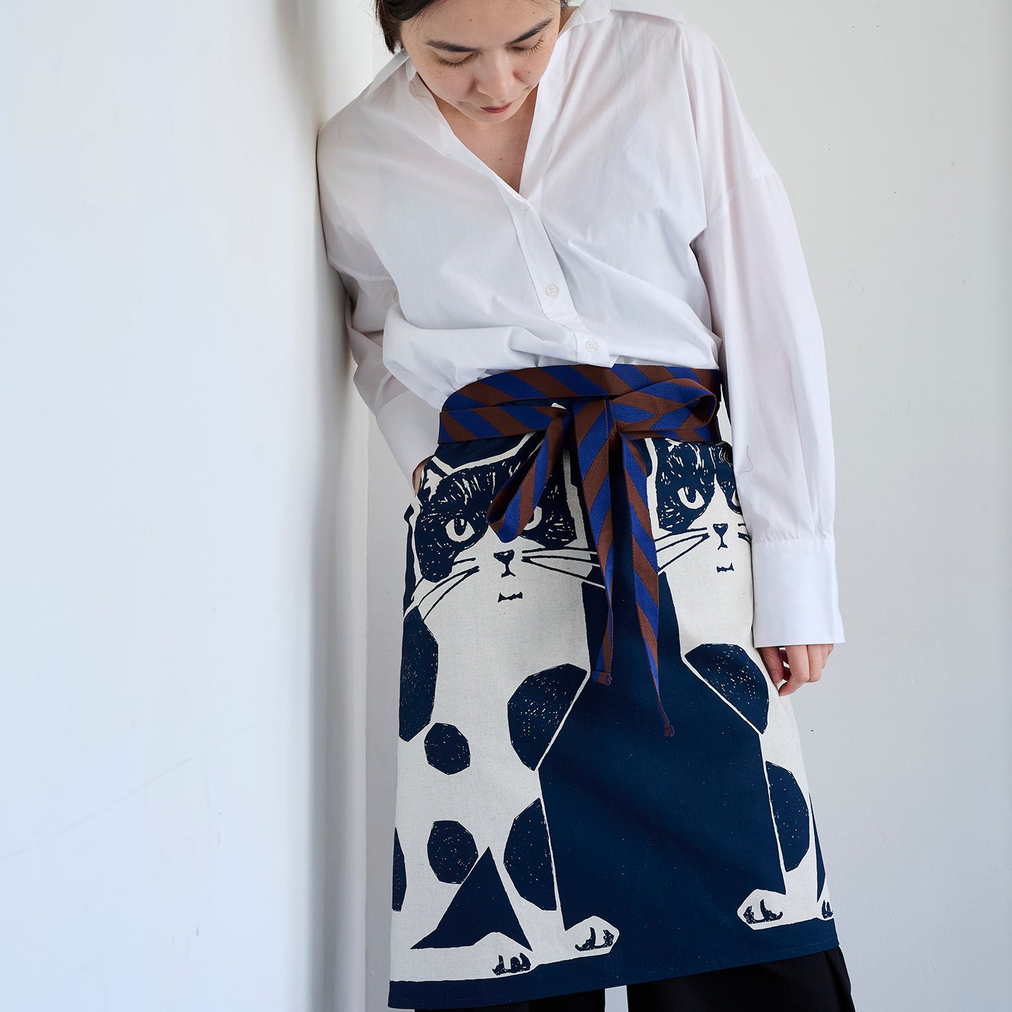 [Preorder Period: 28th Feb 2026] Echino Nekonoe Two Cats Cotton Linen Canvas EYX-91100-100