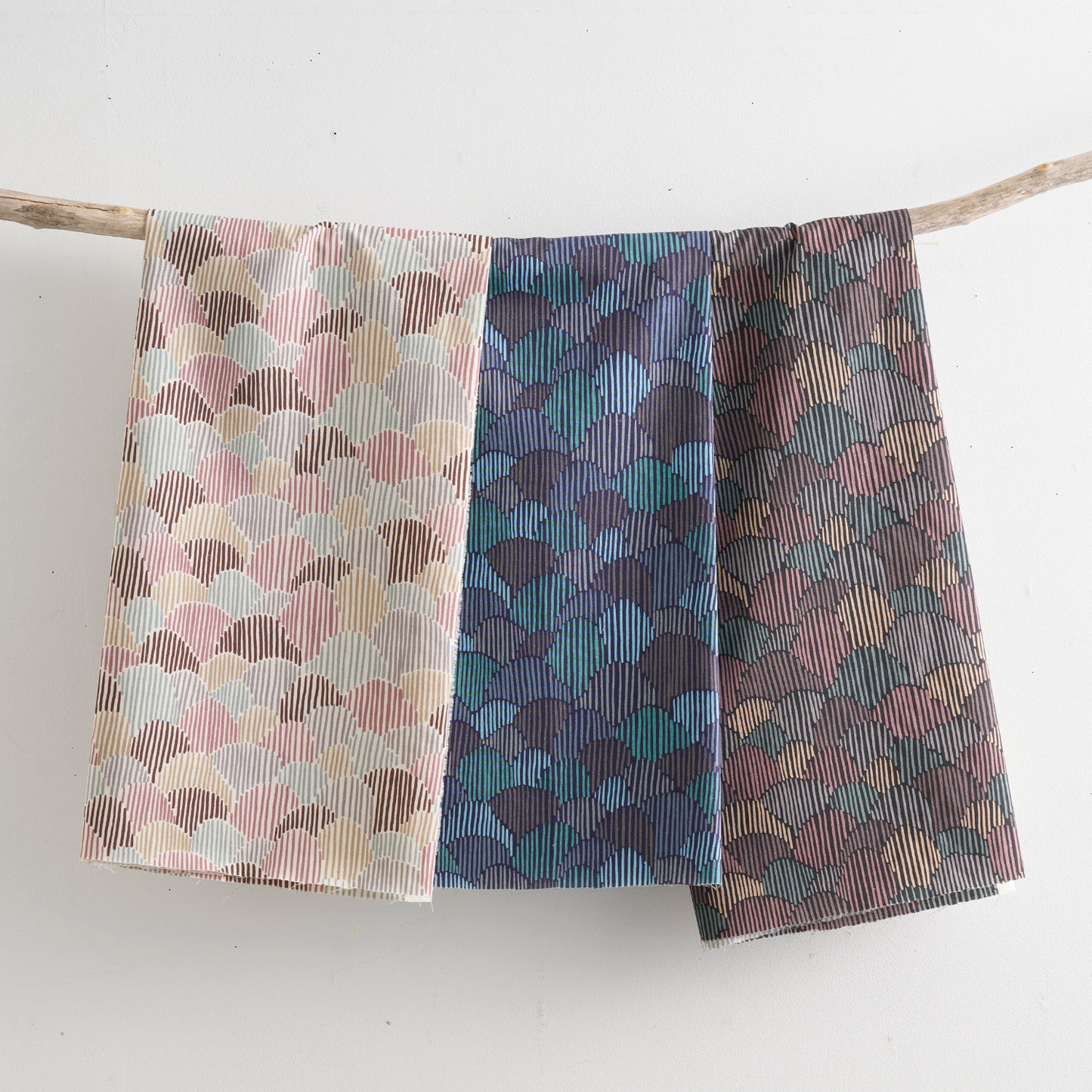 [Preorder Period: 12th March 2026] Pathway by Bookhou - Scallops Cotton Linen Sheeting EKX-1440-3