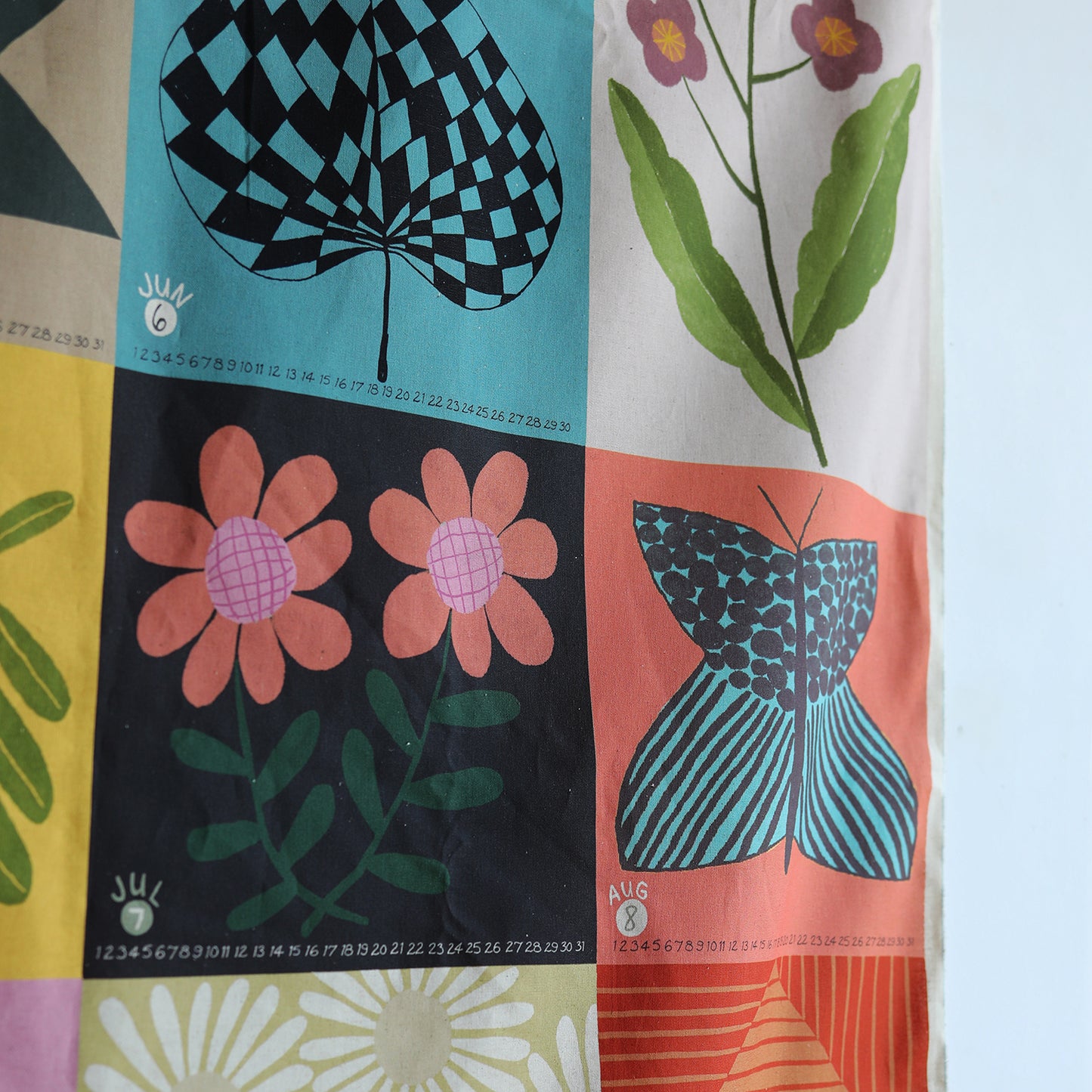 [Preorder Period: 30th June 2026] Bookhou 2027 Fabric Calendar EKX-1450-1