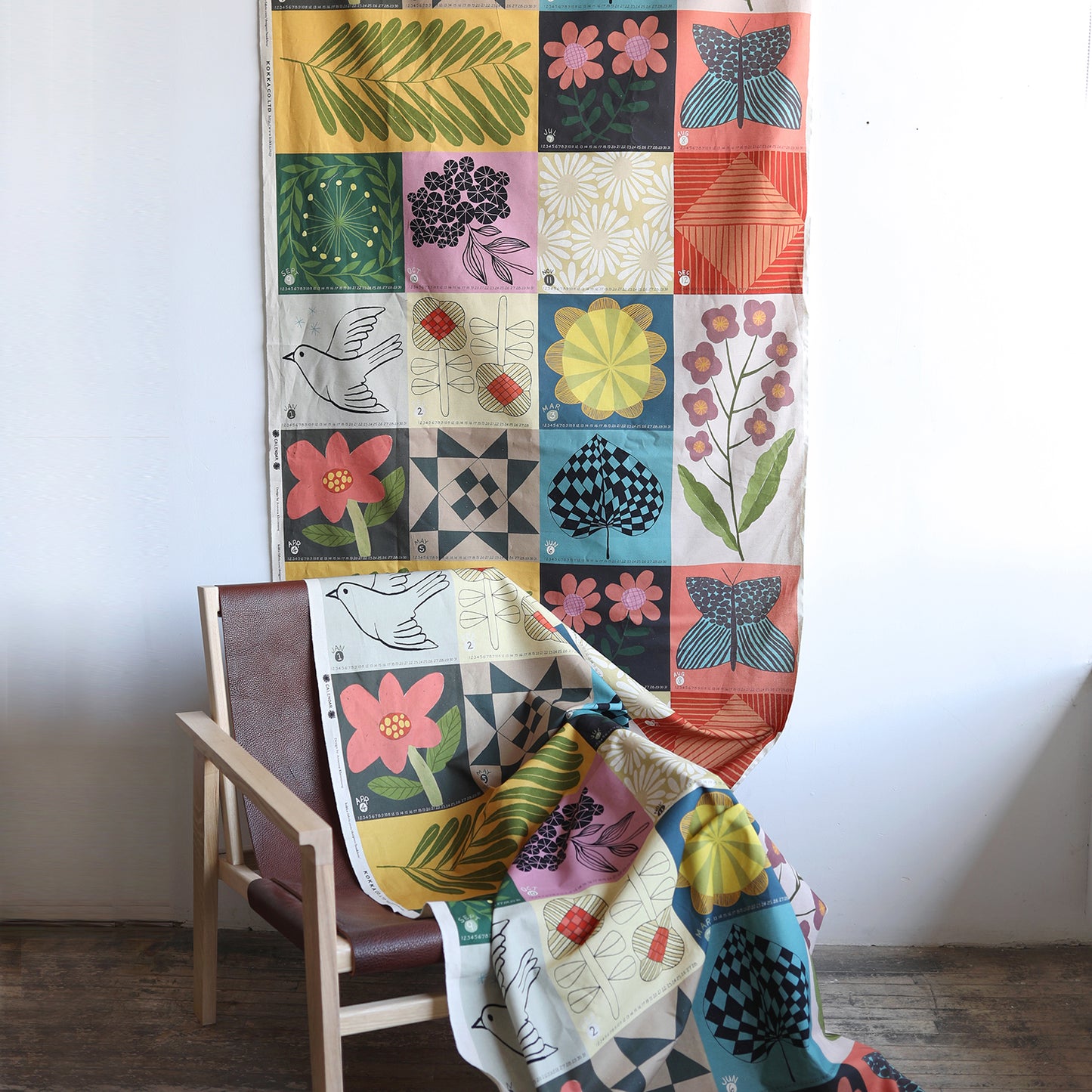 [Preorder Period: 30th June 2026] Bookhou 2027 Fabric Calendar EKX-1450-1