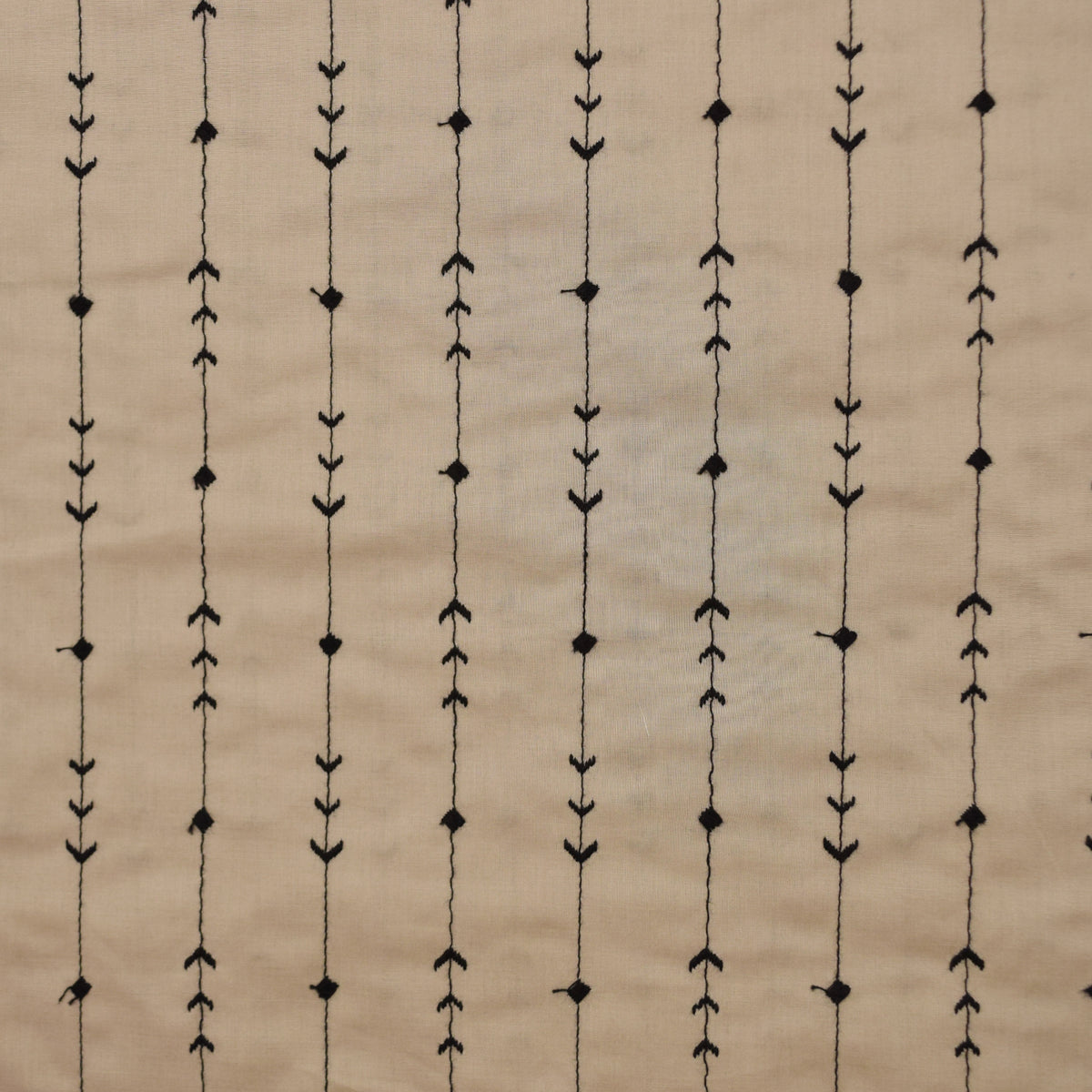 HOKKOH Embroidered Lawn 4027-855-1