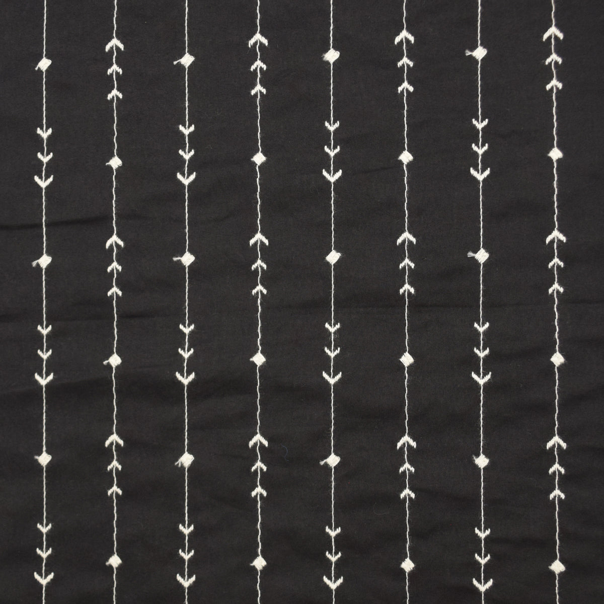 HOKKOH Embroidered Lawn 4027-855-1