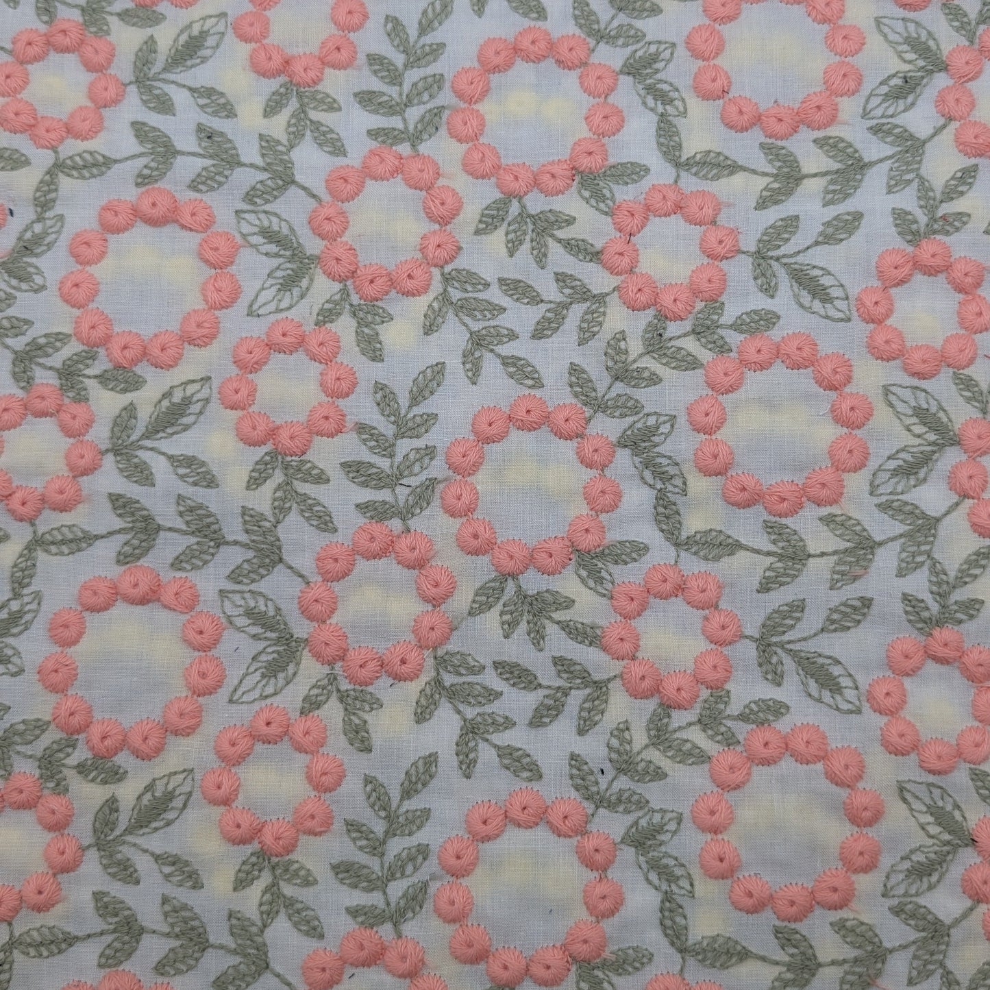 HOKKOH Wreath Embroidered Lawn 4027-848-1