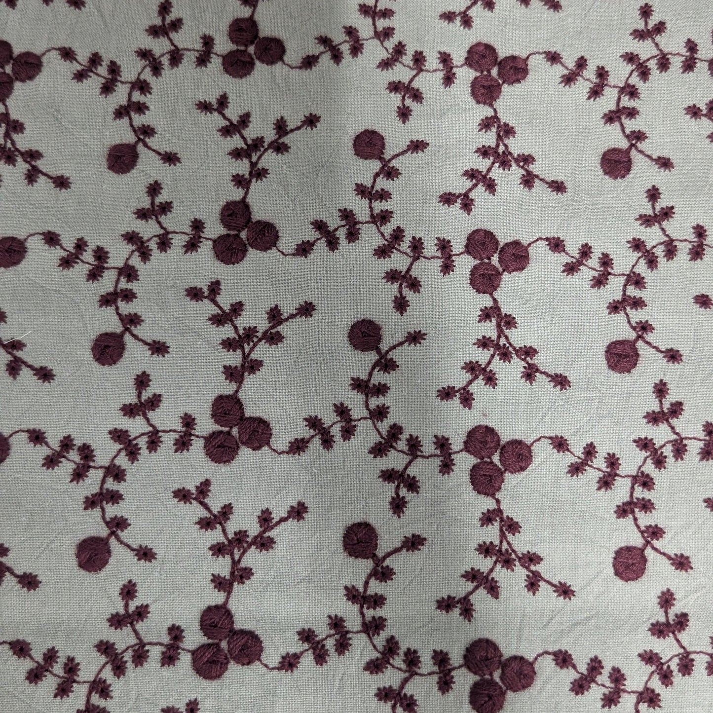 HOKKOH Flower Vines Embroidered Lawn 8026-1885-1