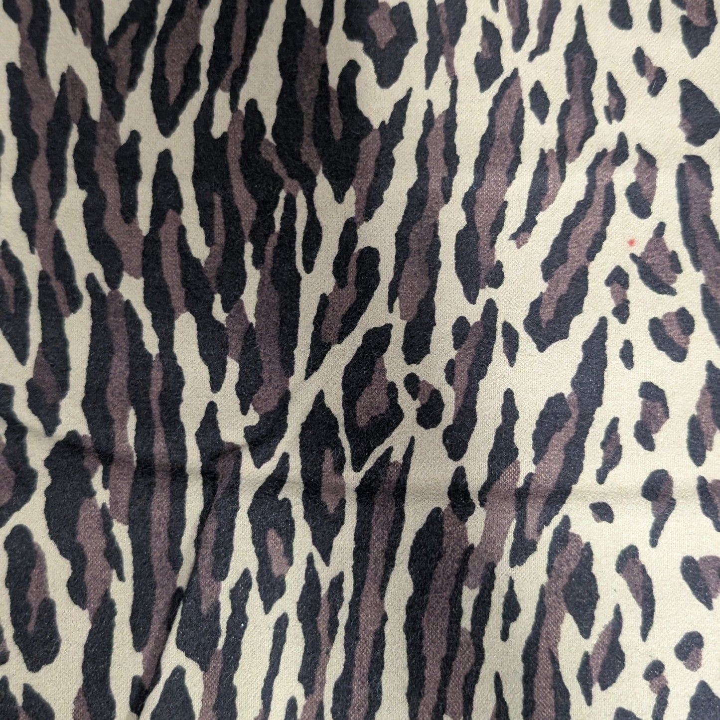 HOKKOH Cotton Leopard Flannel 5026-1303-1