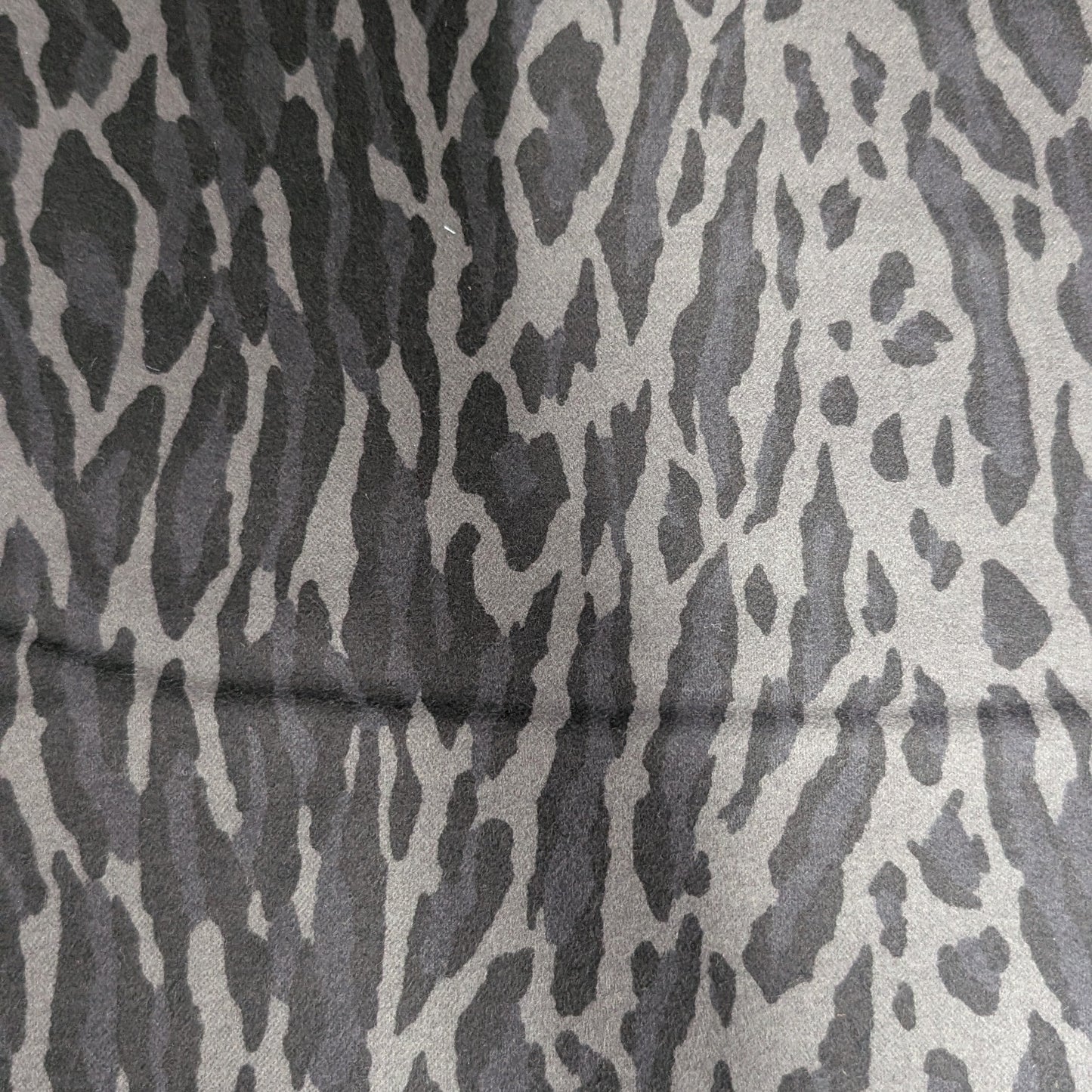 HOKKOH Cotton Leopard Flannel 5026-1303-1
