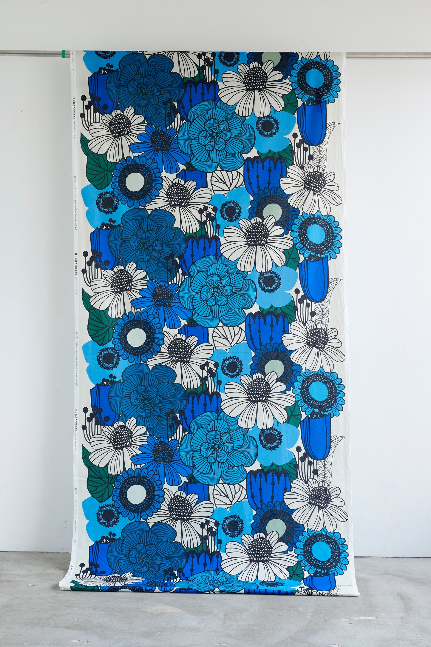 Garden Flowers Cotton Sheeting YKA-39070-1